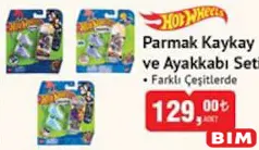 HOT WHEELS OYUNCAK PARMAK KAYKAY VE AYAKKABI SETİ